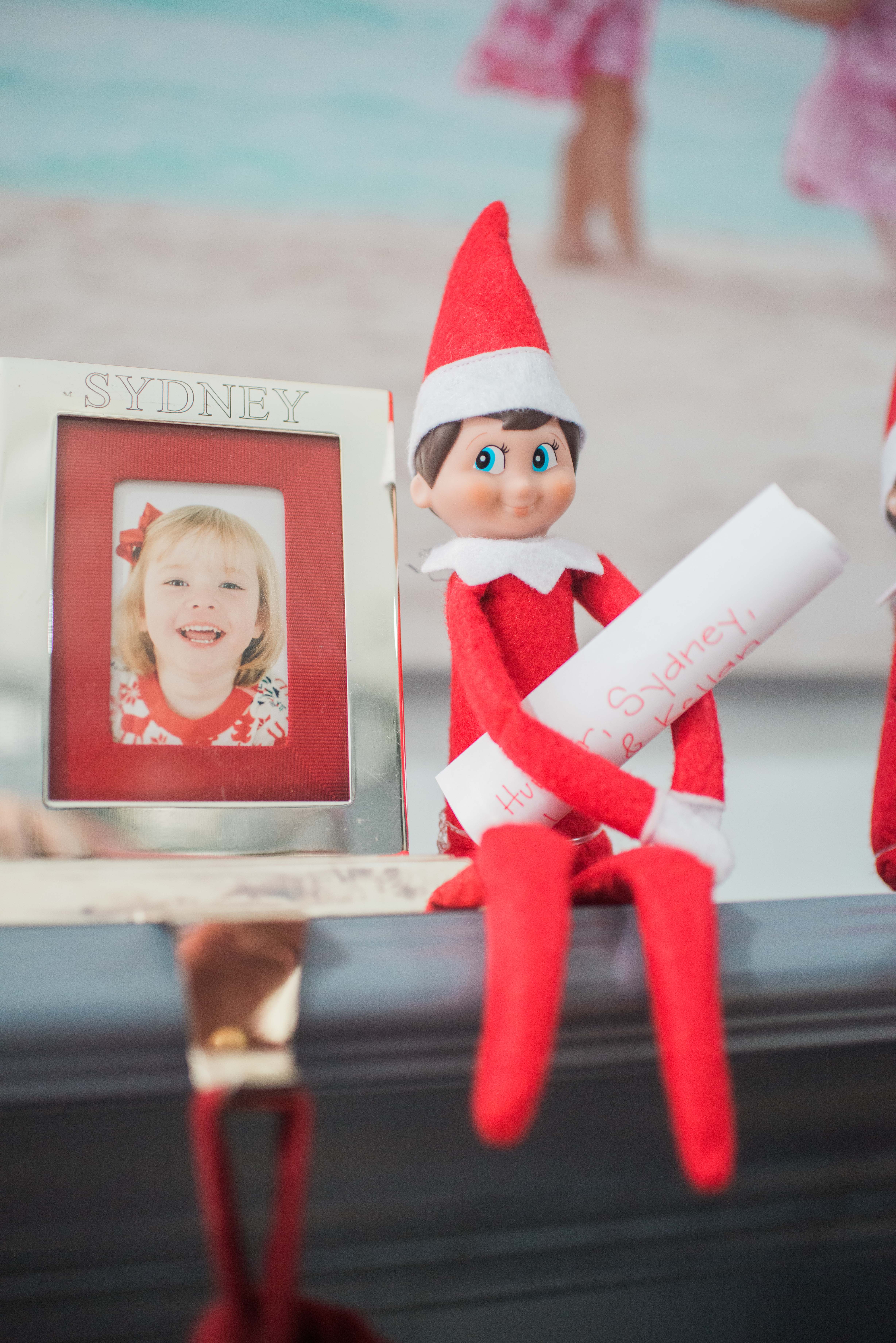 Best Elf on the Shelf idea | Mom tips to make Christmas easier | Elf on the Shelf hack